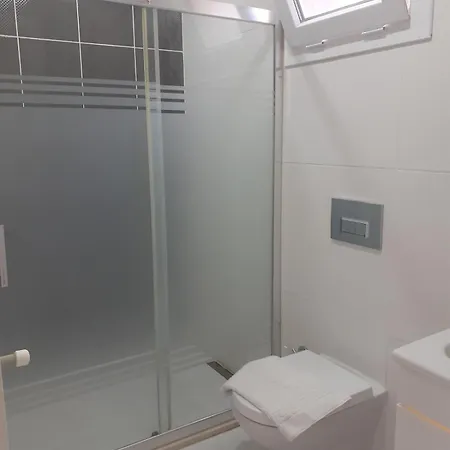 ölüdeniz Hisarönünde 8 Kişilik Lilya Hisar *