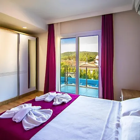 Oeluedeniz Hisaroenuende 8 Kisilik Lilya Hisar Vila