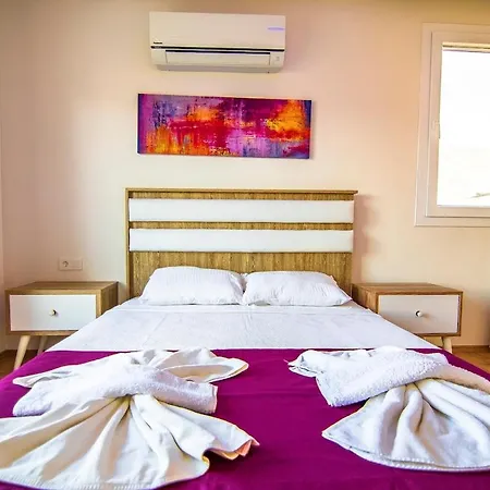 ölüdeniz Hisarönünde 8 Kişilik Lilya Hisar Fethiye