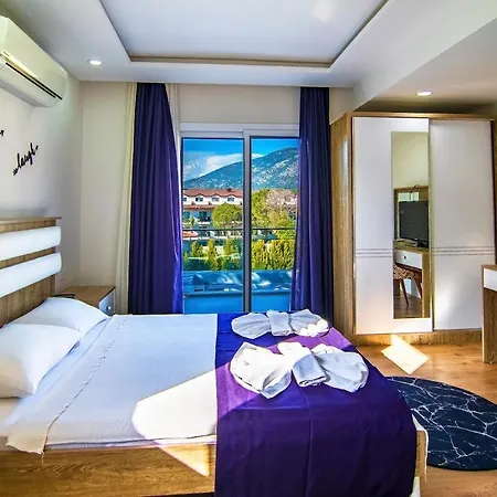 ölüdeniz Hisarönünde 8 Kişilik Lilya Hisar